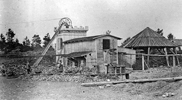 Gruvlaven vid Mormorsgruvan, Åtvidaberg. Foto: Augusta Zetterling, 1870